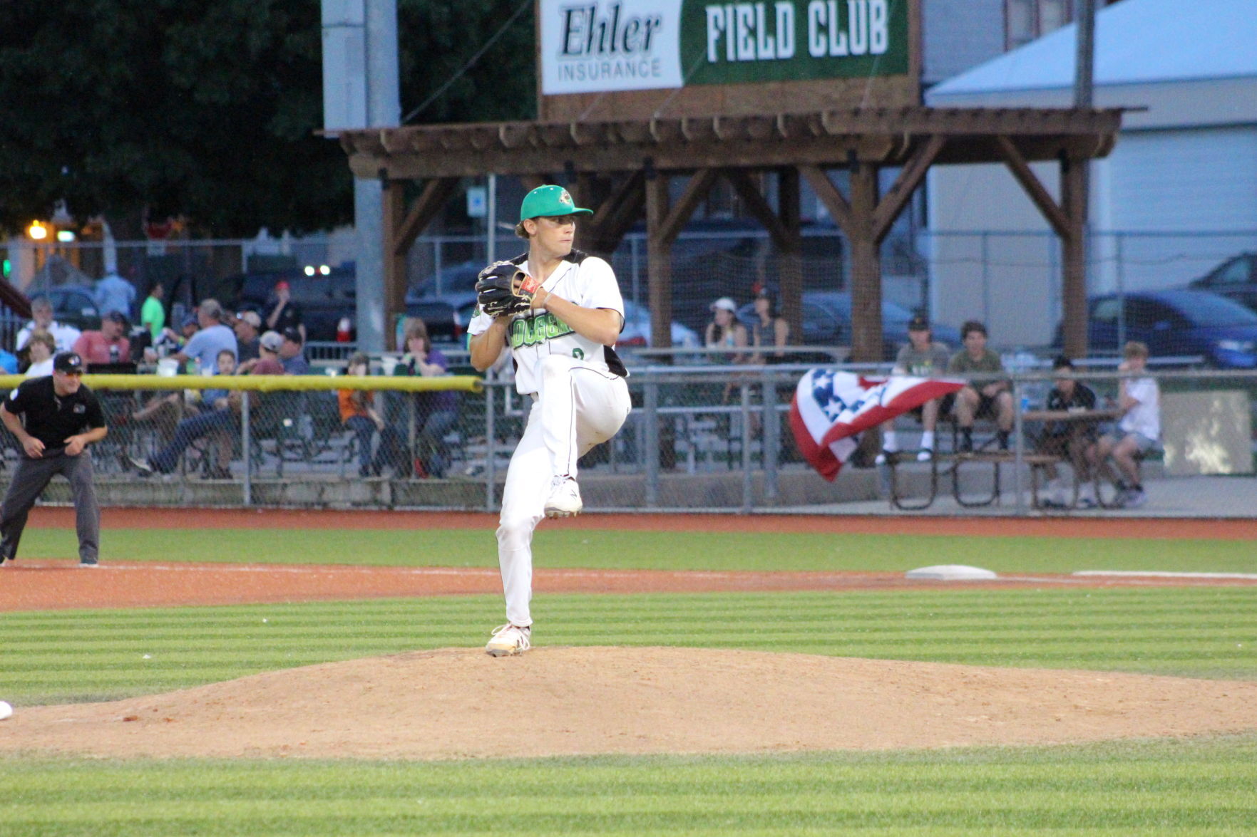 Zac Czerniawski pitches